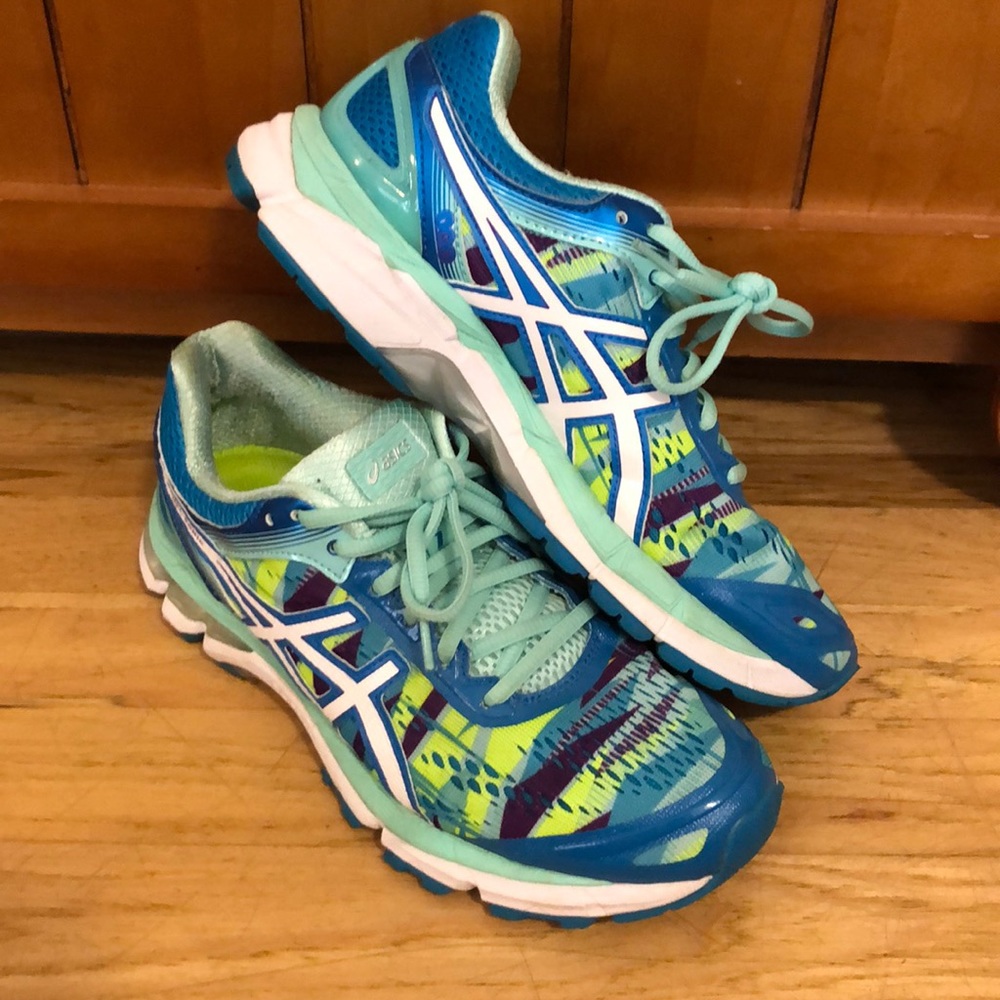 ASICS Running shoes